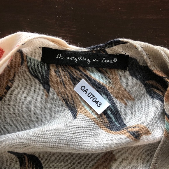 ♨️Cardigans/Shalls♨️ BEAUTIFUL FLORAL CARDIGAN ❤️ - Picture 5 of 6